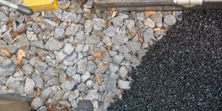PU-ASPHALT IN DER PRAXIS: TYPISCHE FEHLER UND WIE MAN SIE VERMEIDET